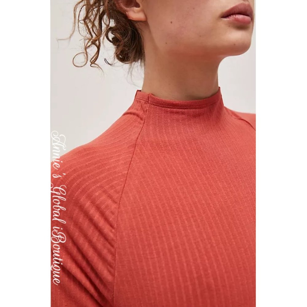 NWT ANTHROPOLOGIE Indra Seamless Mock Neck Top. Size L - Picture 4 of 16